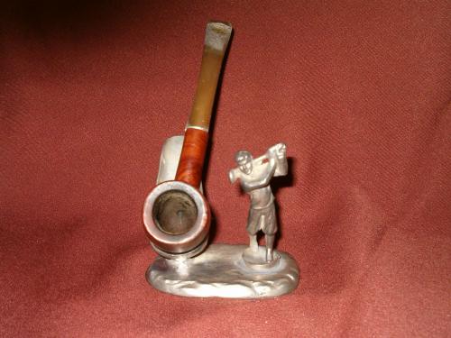 Pewter pipe holder